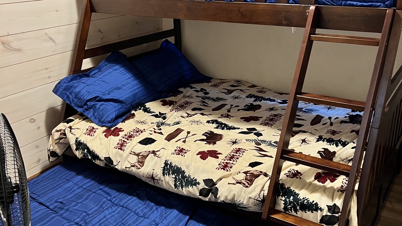 Photo of Bedroom in Bracebridge