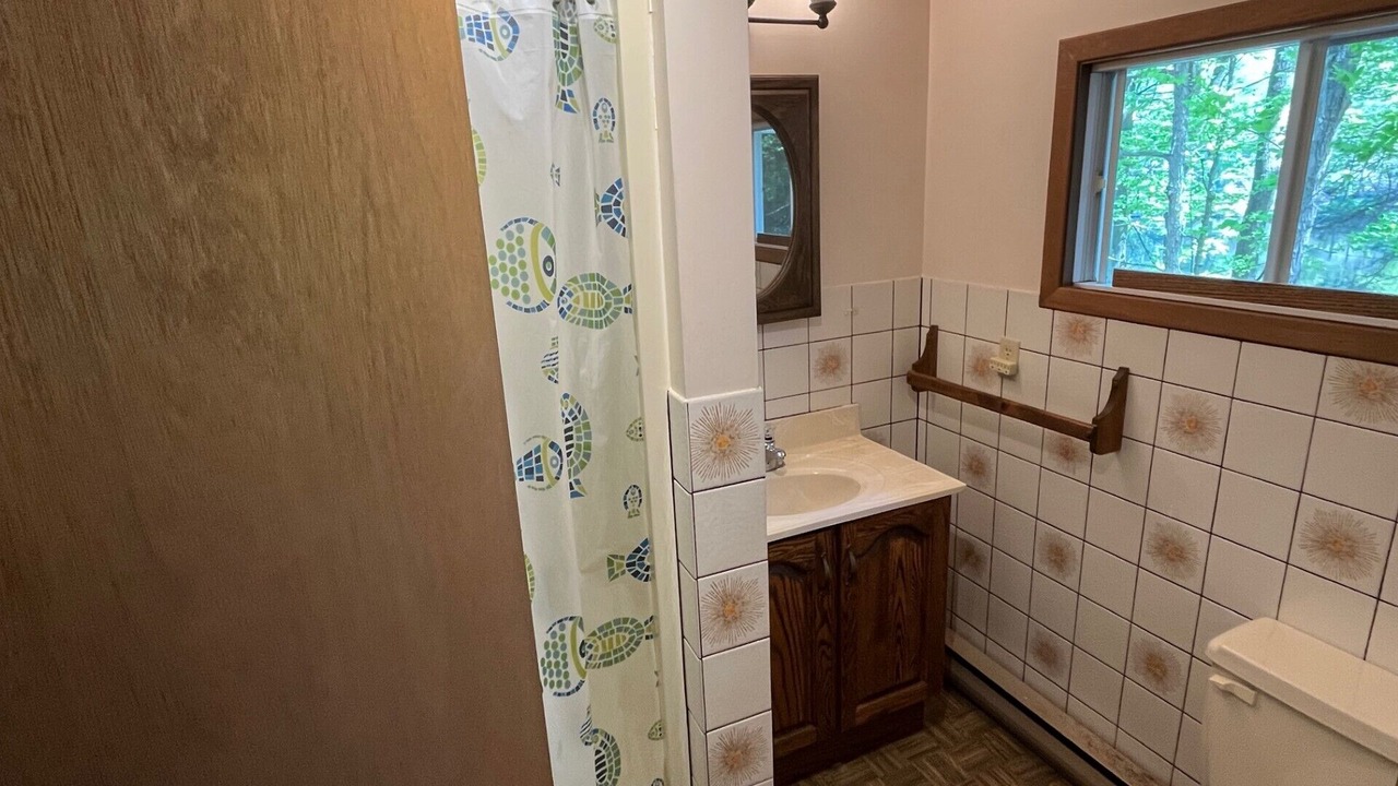 Photo of Bathroom in Gravenhurst