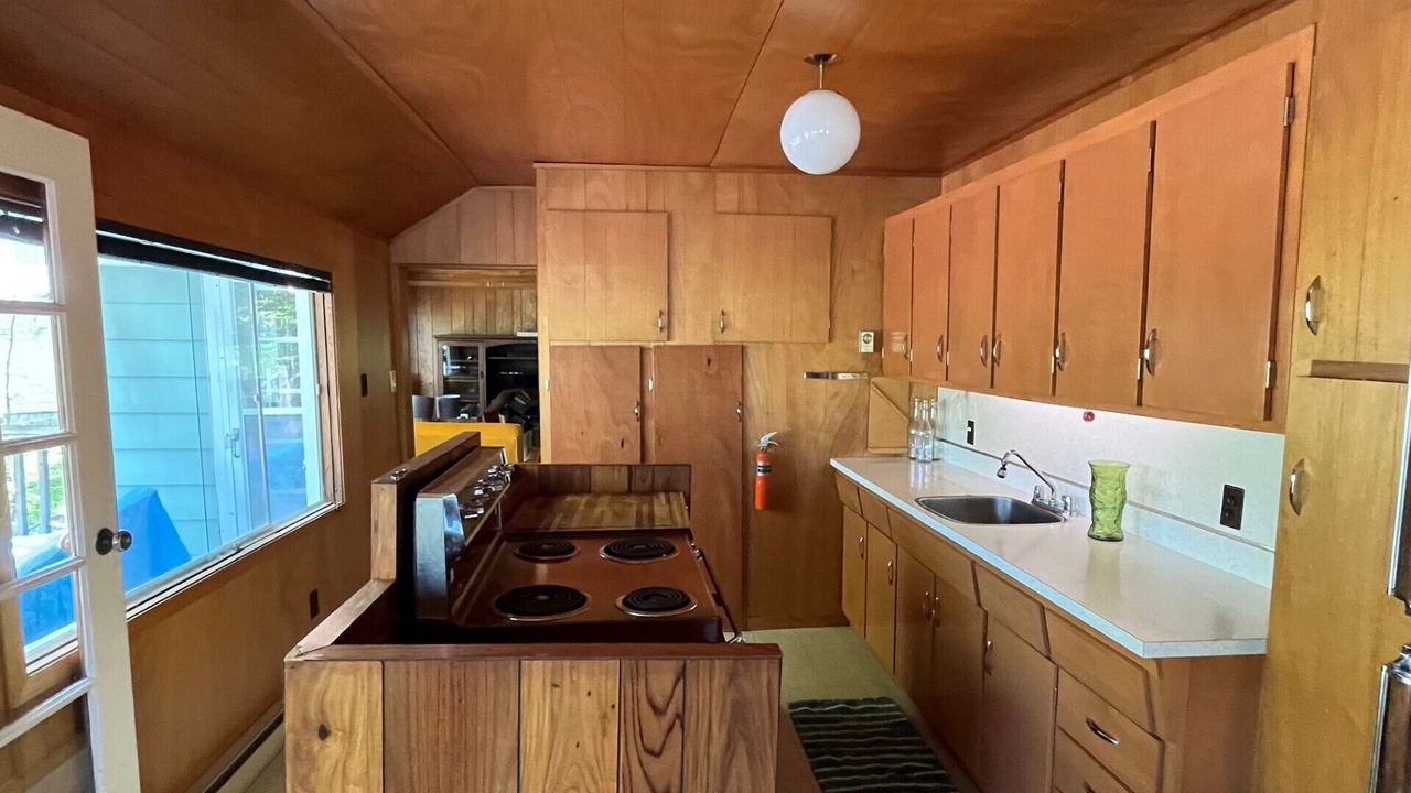 Photo of Kitchen in Gravenhurst