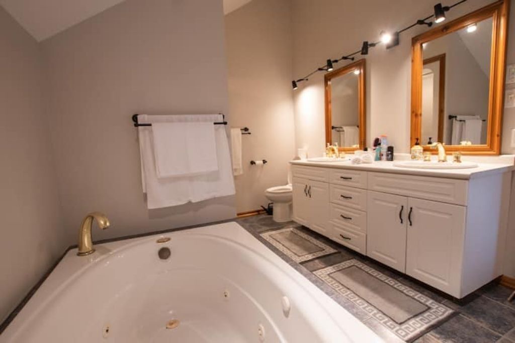 Photo of Bathroom in West Nipissing
