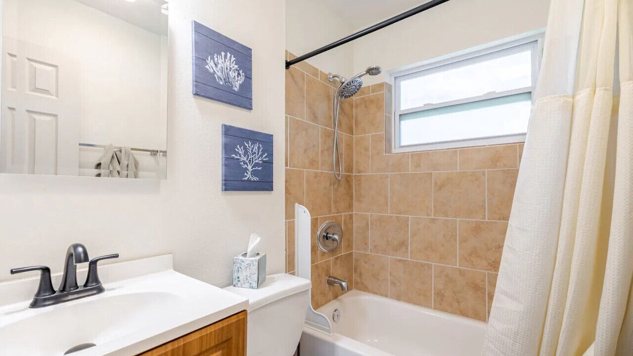 Photo of Bathroom in Apollo Beach