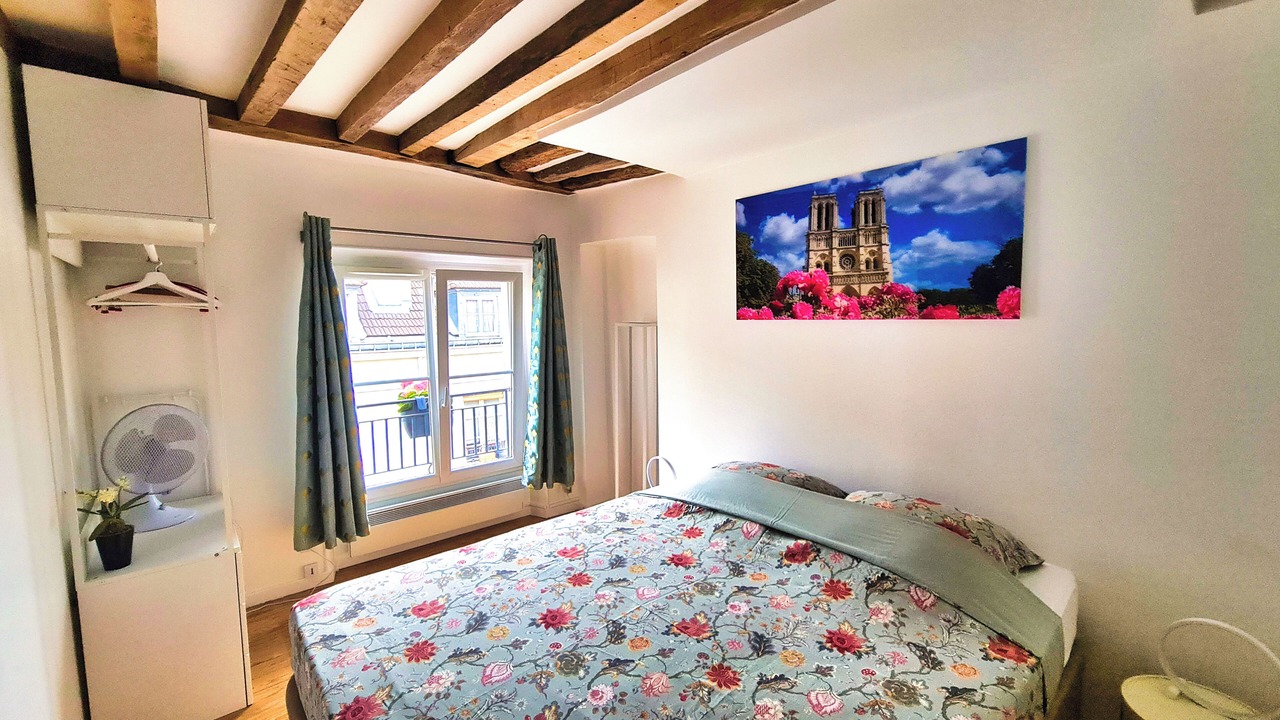 Photo of Bedroom in Les Halles