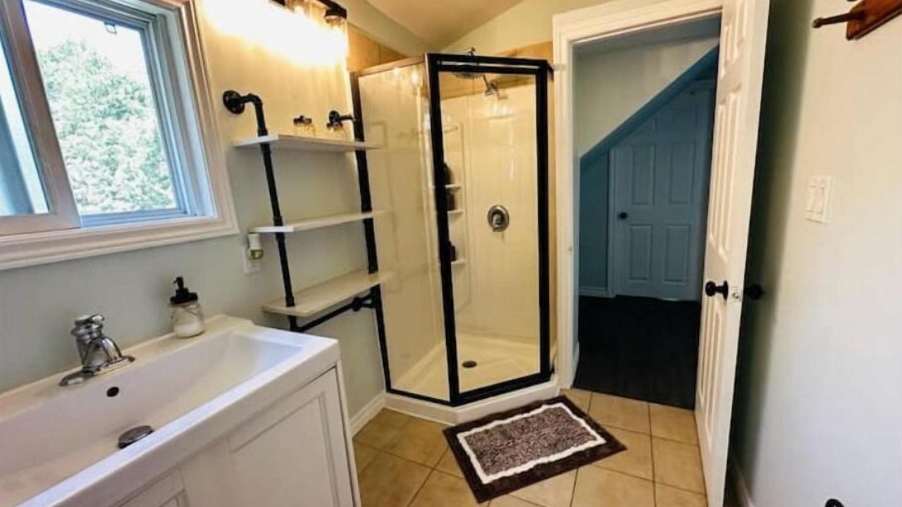 Photo of Bathroom in Faraday