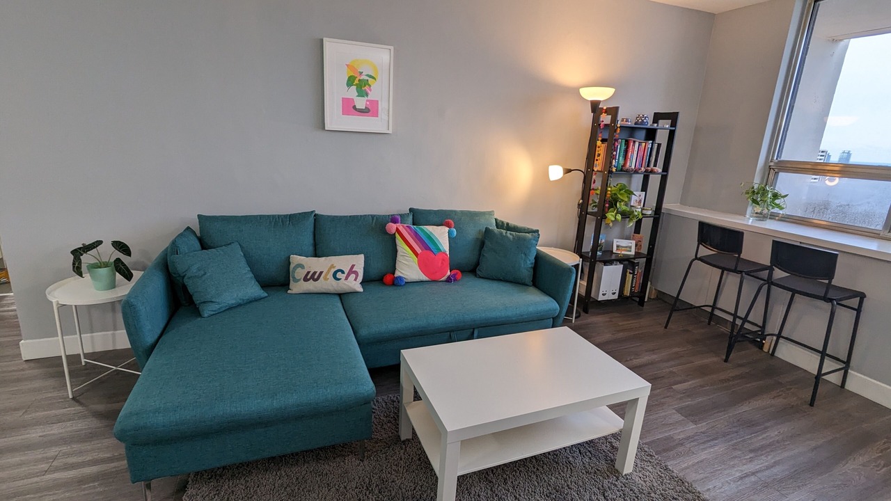 Photo of Livingroom in Church and Wellesley