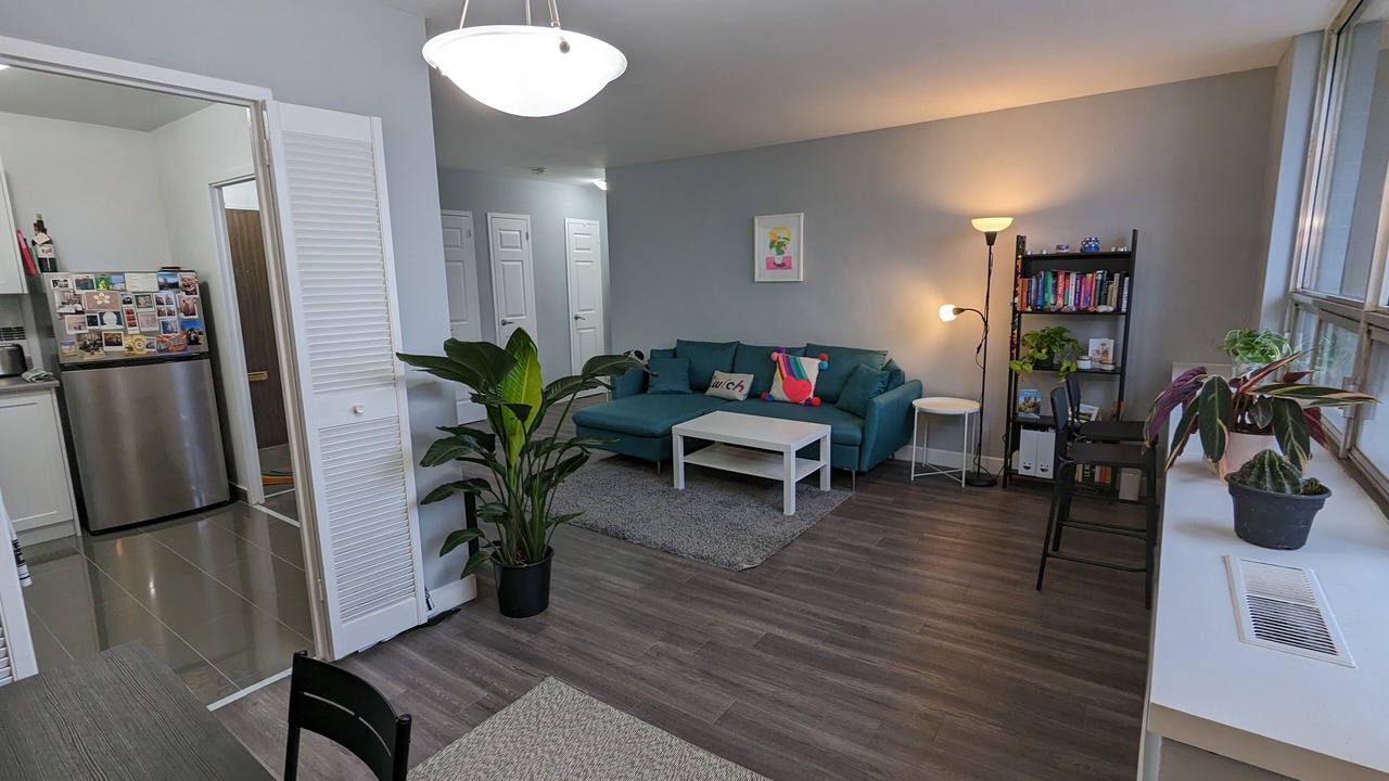 Photo of Livingroom in Church and Wellesley