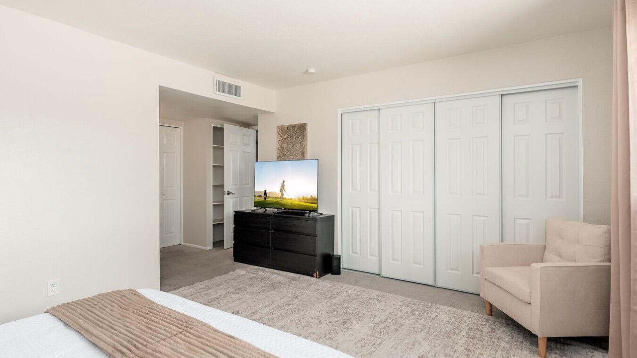 Photo of Bedroom in The Lakes