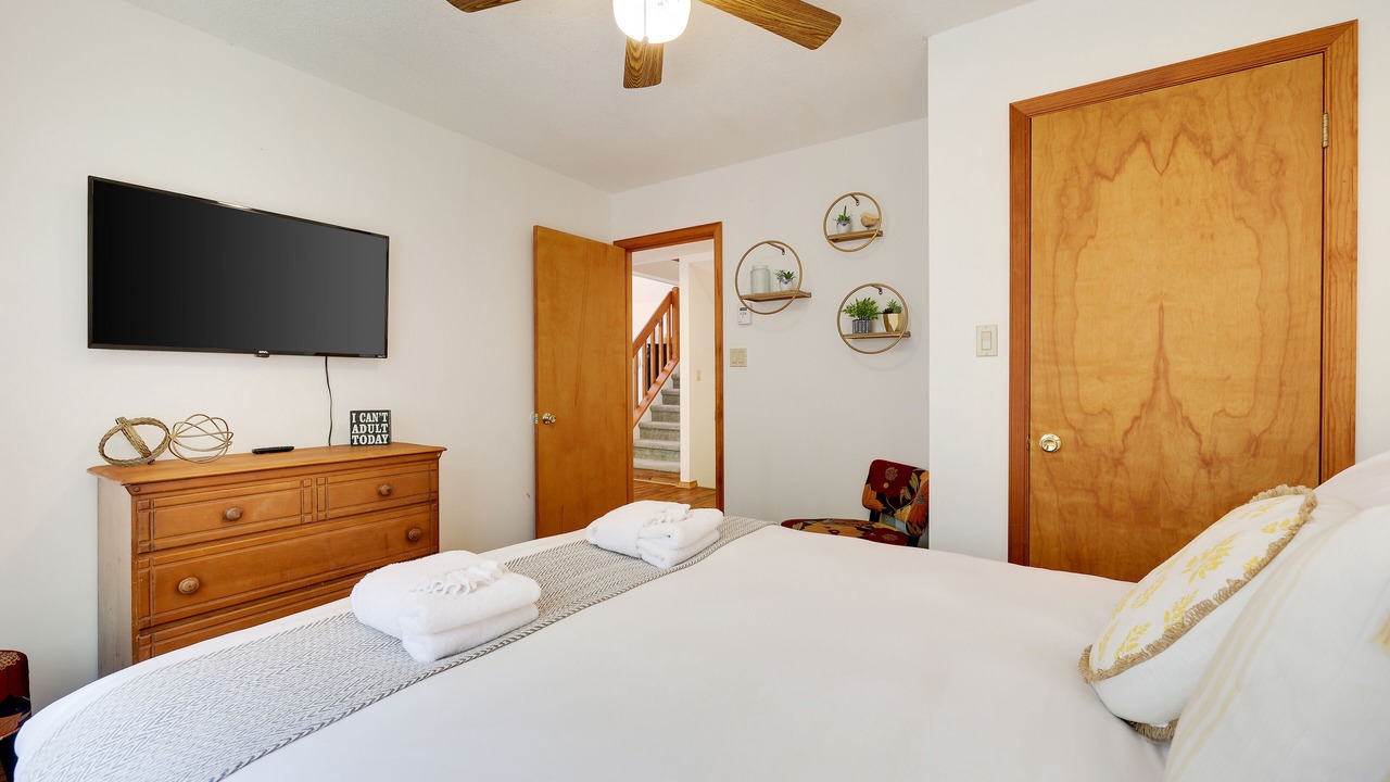 Photo of Bedroom in Lakeville