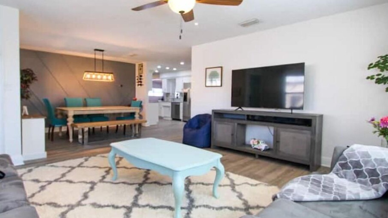 Photo of Livingroom in Beach Park