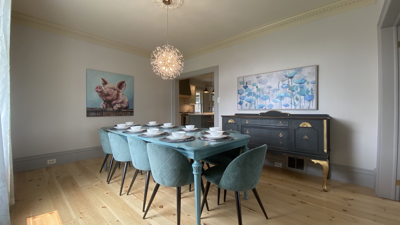 Photo of Livingroom in Kawartha Lakes