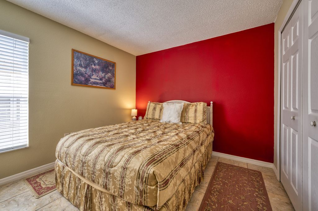 Photo of Bedroom in Lake Berkley