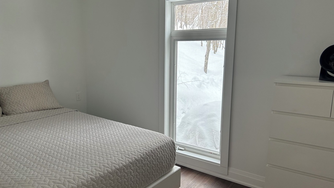 Photo of Bedroom in Muskoka Lakes