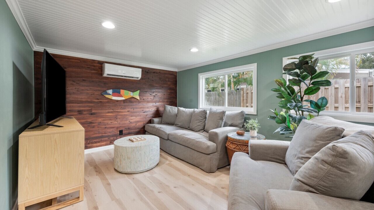 Photo of Bedroom in Cocoa Isles