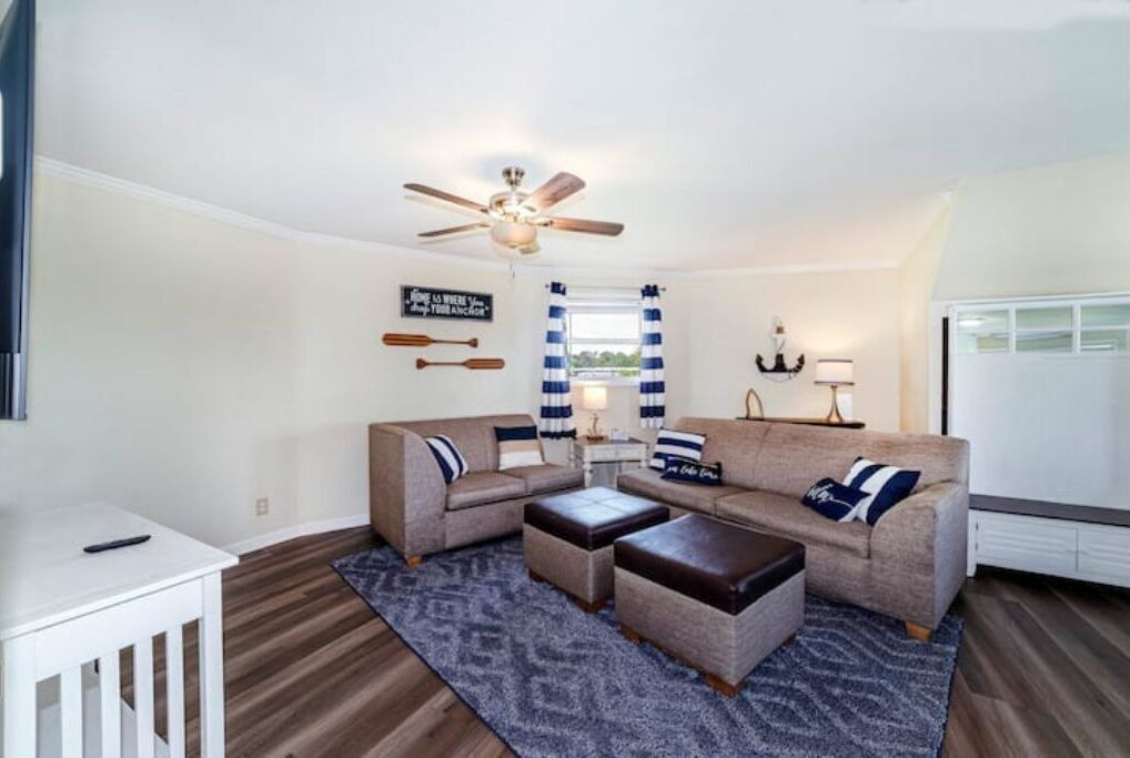 Photo of Livingroom in Fedhaven