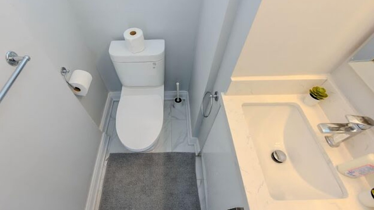 Photo of Bathroom in Lisgar