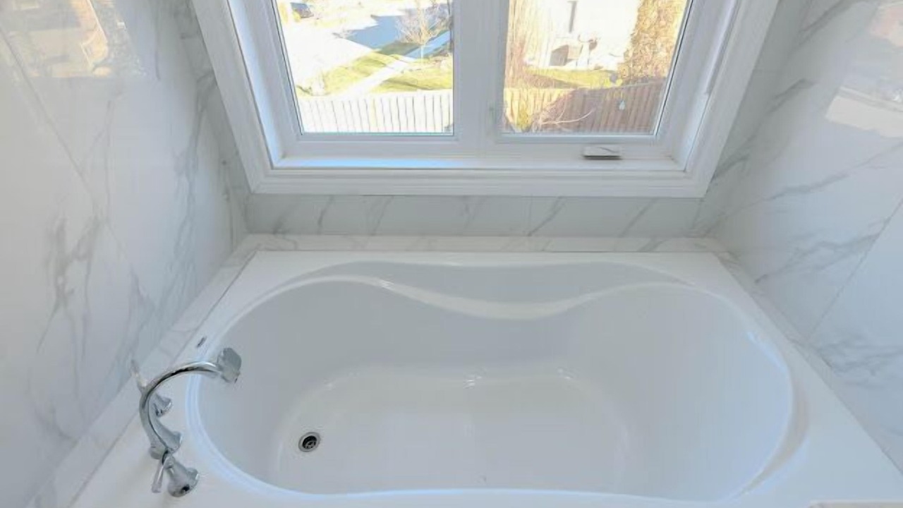 Photo of Bathroom in Lisgar