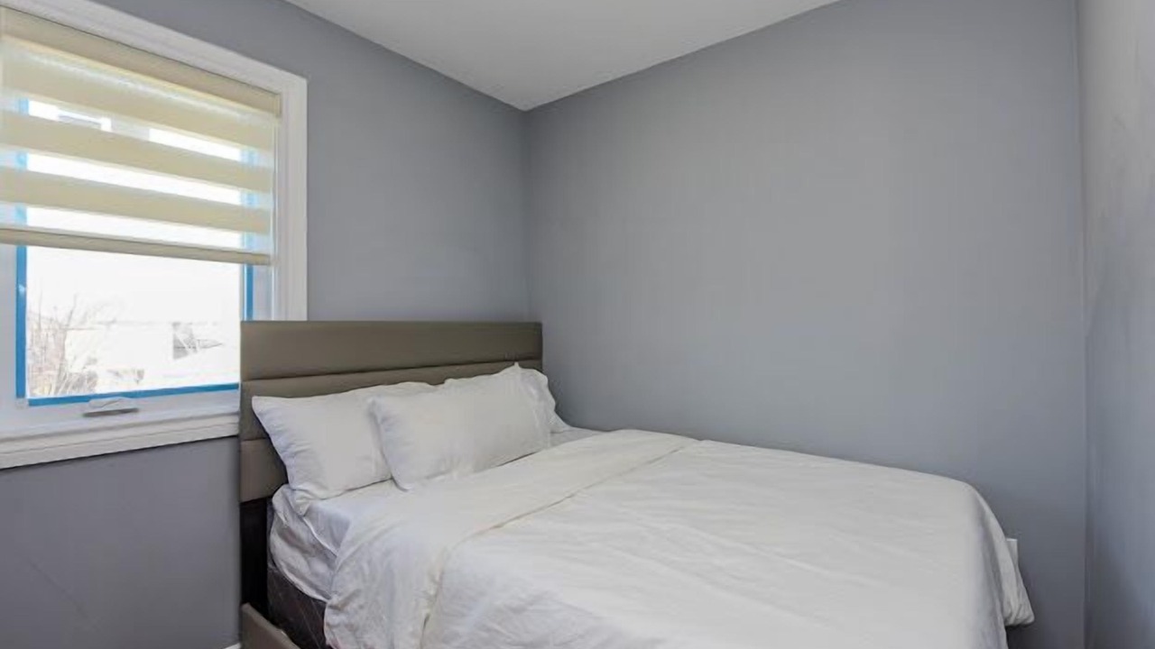 Photo of Bedroom in Lisgar