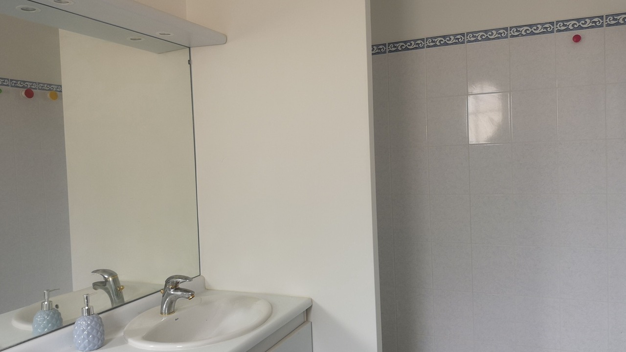 Photo of Bathroom in Bussy-Saint-Georges