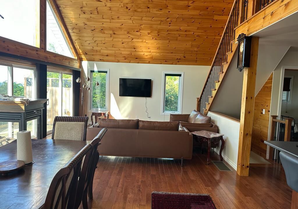 Photo of Livingroom in Adolphustown