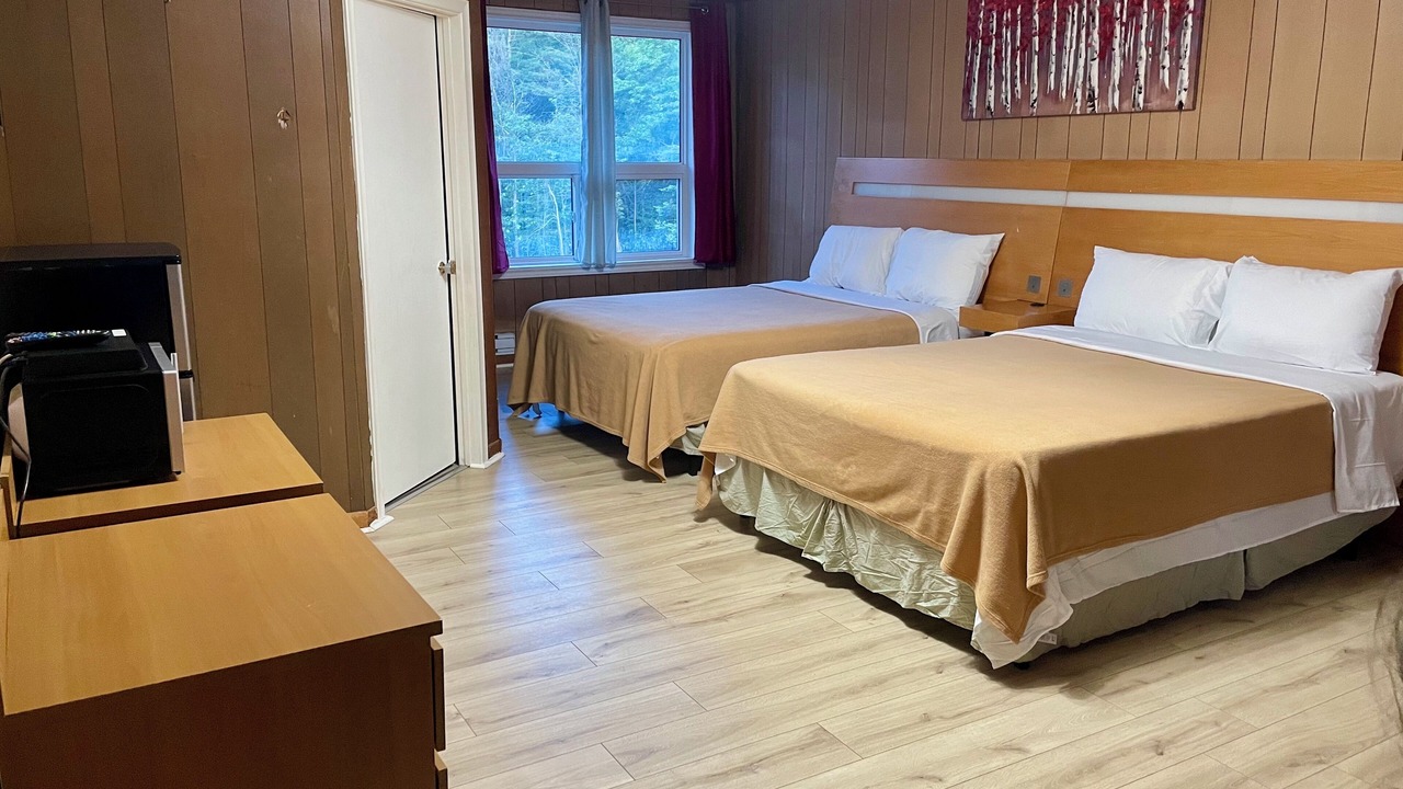 Photo of Bedroom in Gravenhurst