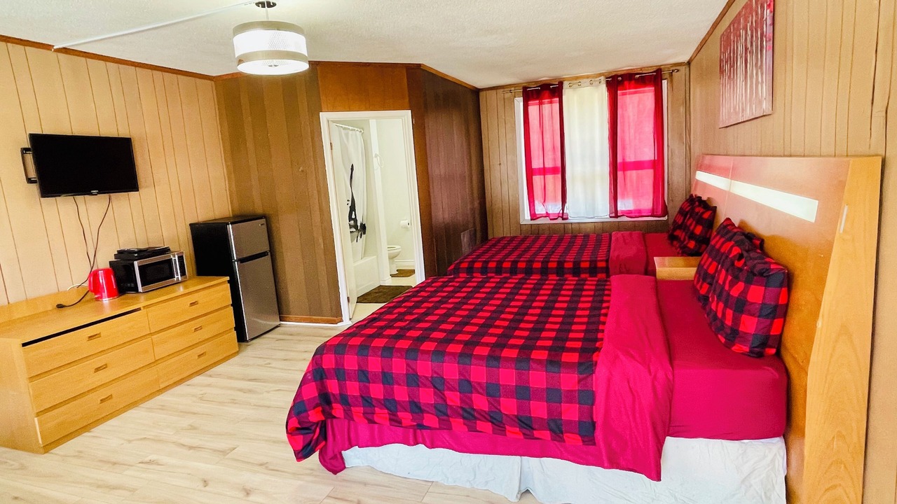 Photo of Bedroom in Gravenhurst