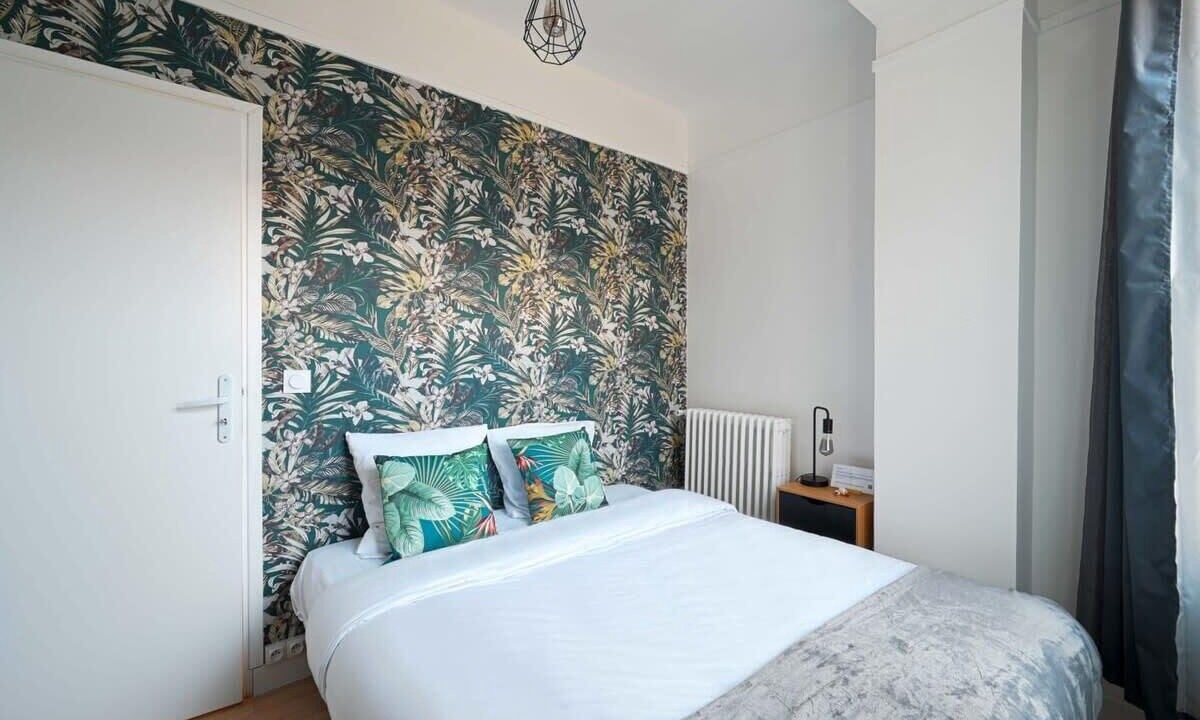 Photo of Bedroom in Issy-les-Moulineaux