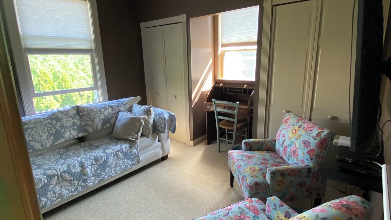 Photo of Livingroom in New Rochelle