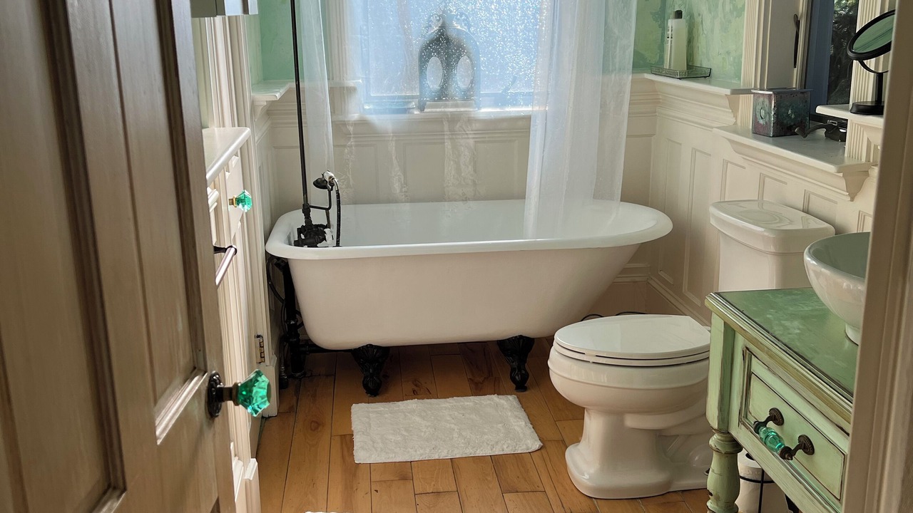 Photo of Bathroom in New Rochelle