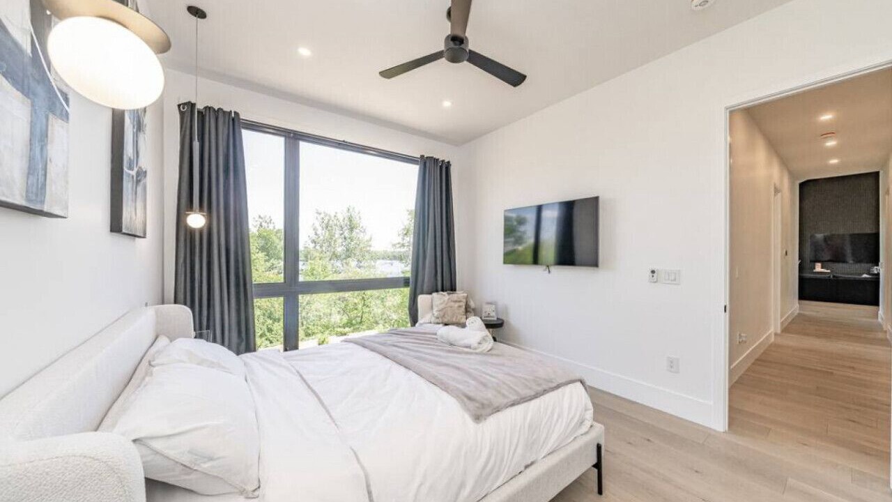 Photo of Bedroom in MacTier