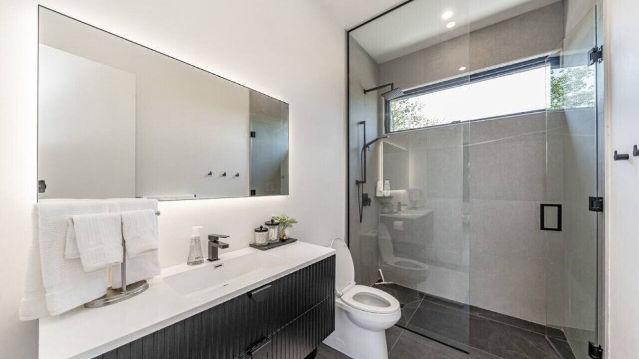 Photo of Bathroom in MacTier