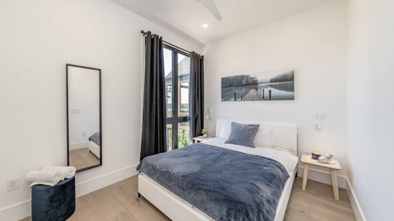 Photo of Bedroom in MacTier