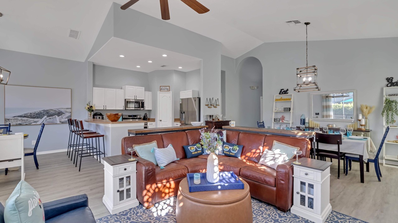 Photo of Livingroom in Tuscan Hills