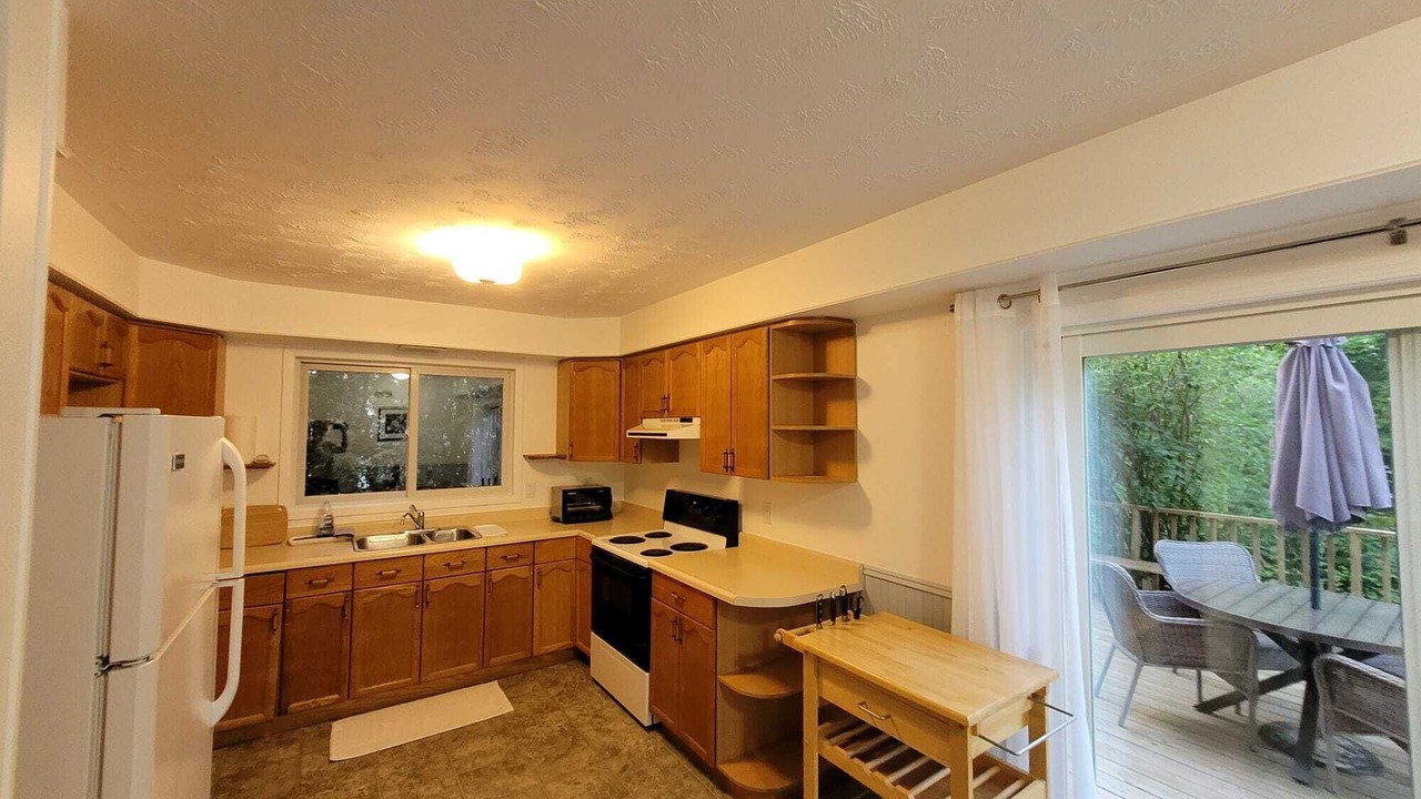 Photo of Kitchen in Kincardine