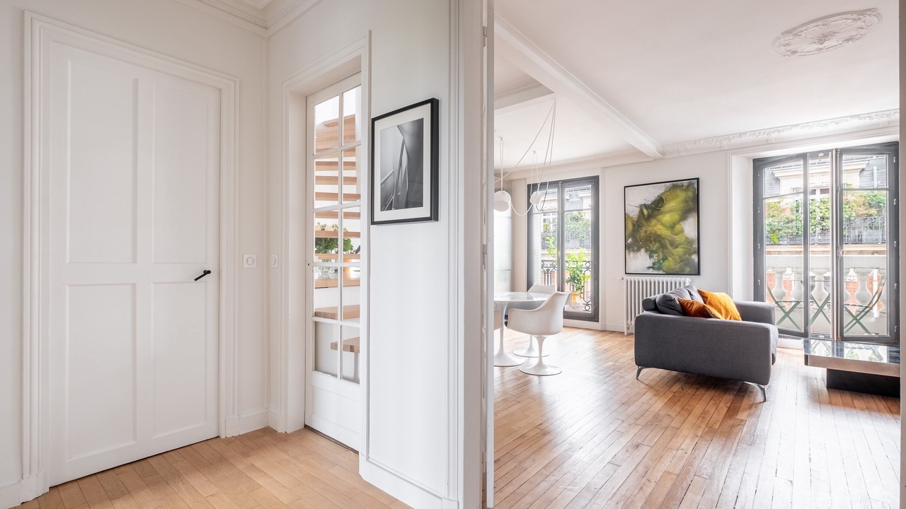 Photo of Livingroom in Combat