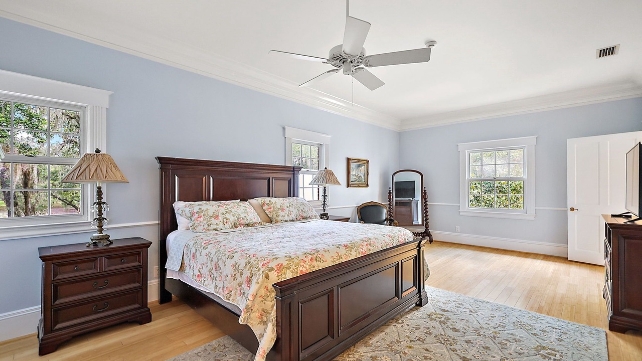 Photo of Bedroom in Bushnell