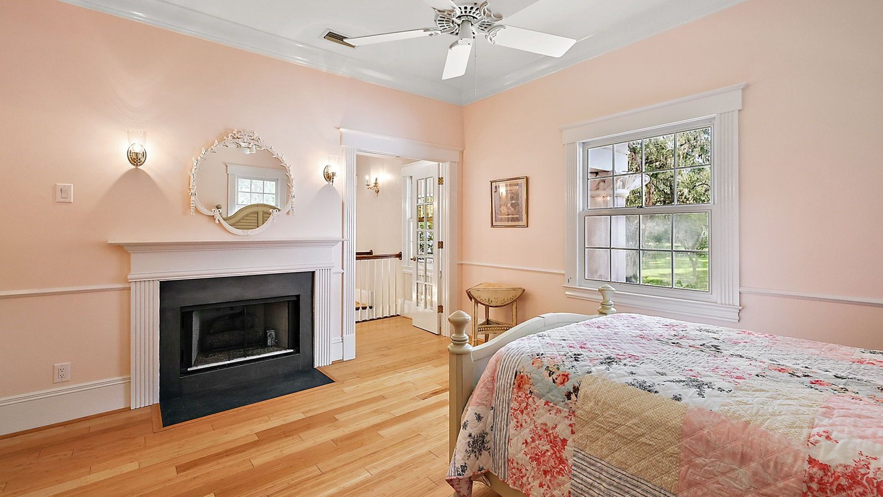 Photo of Bedroom in Bushnell
