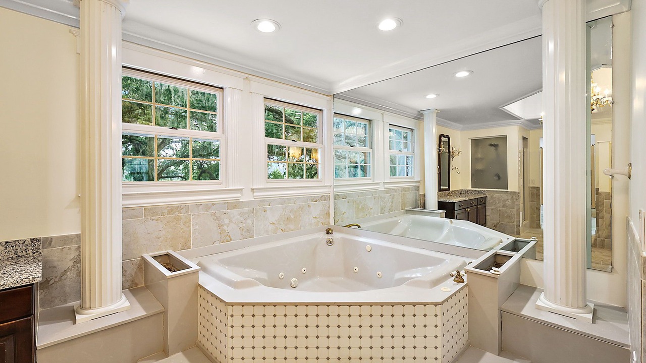Photo of Bathroom in Bushnell