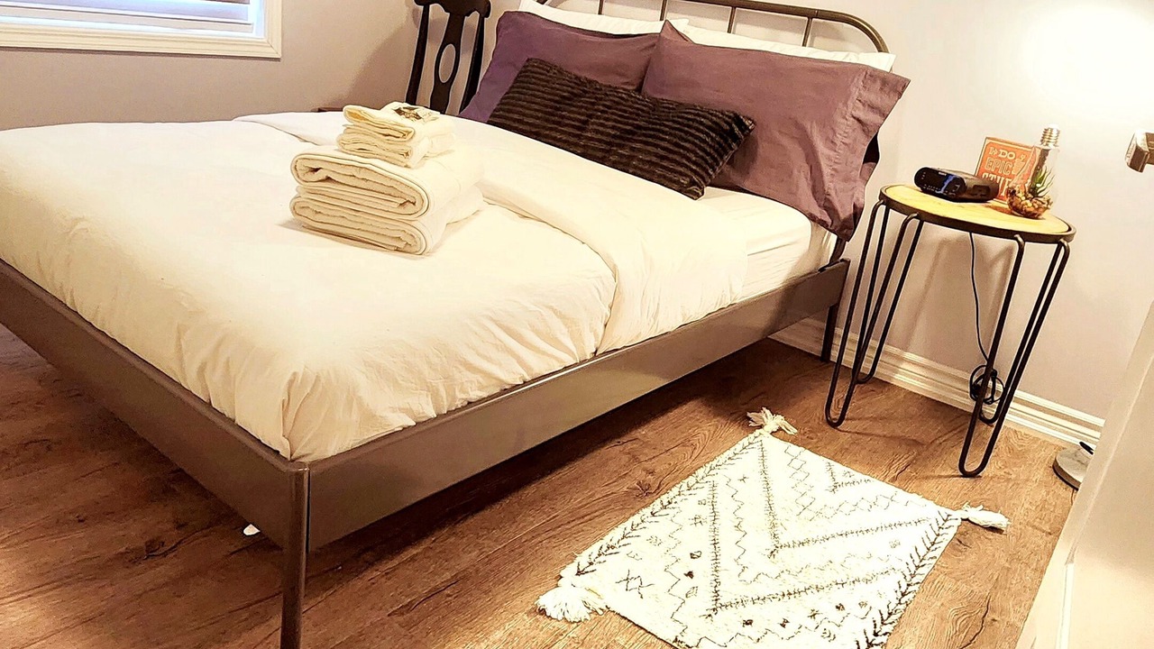 Photo of Bedroom in Halton Regional Municipality