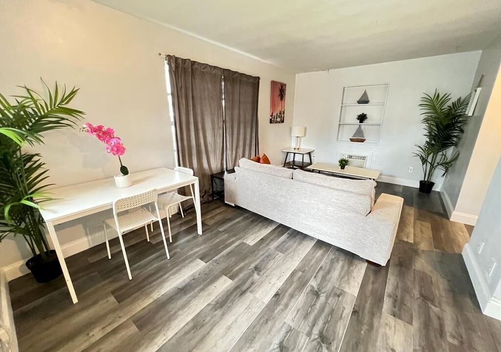 Photo of Livingroom in Riviera Beach