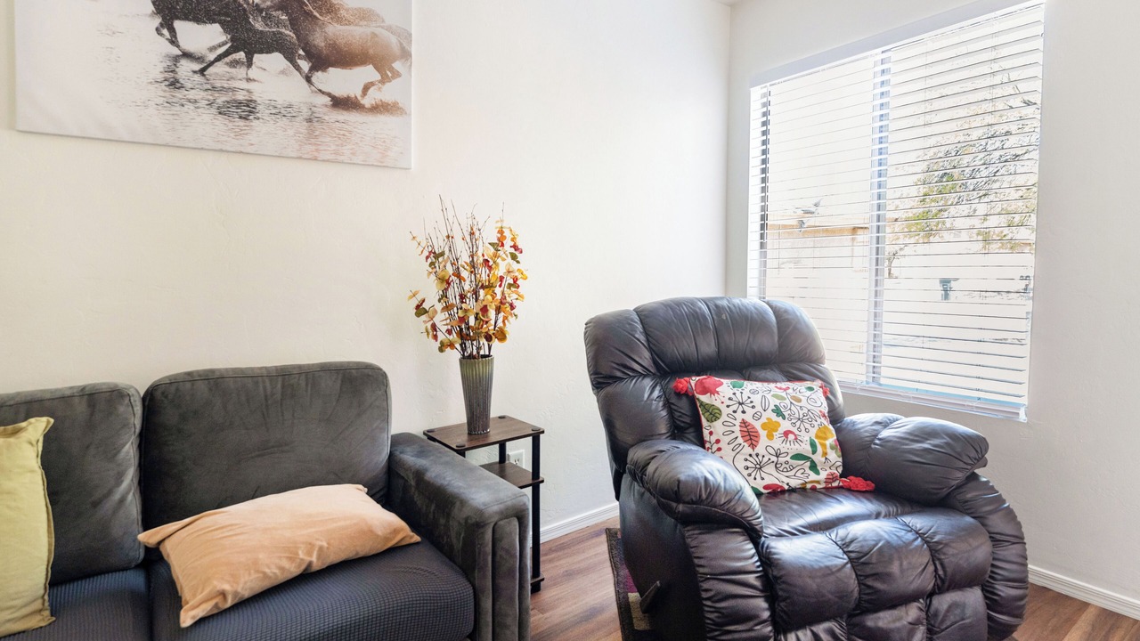 Photo of Livingroom in Harrison East South