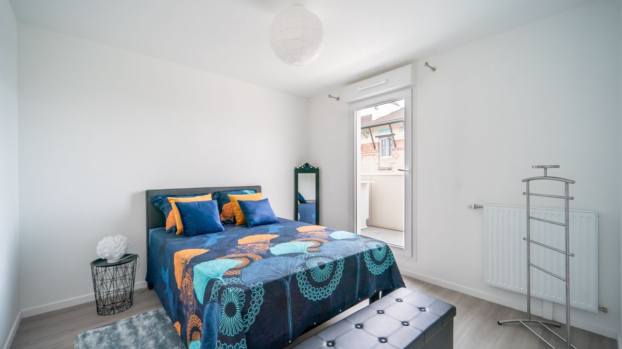 Photo of Bedroom in Le Bourget