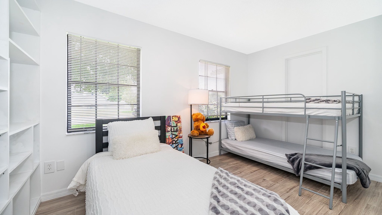 Photo of Bedroom in Buena Ventura Lakes