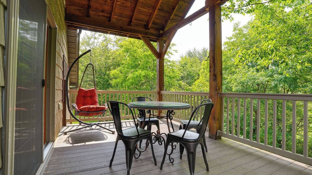 Photo of Patio Balcony in Walker Lake