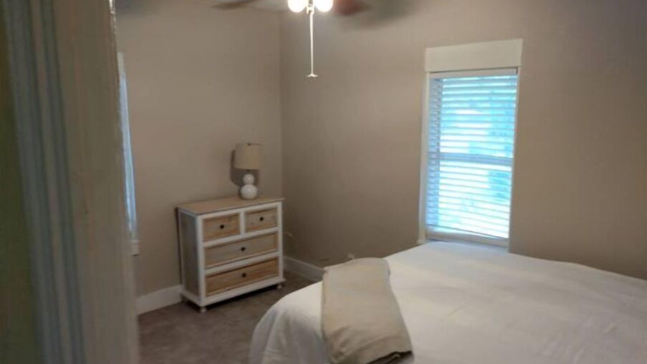Photo of Bedroom in United Central
