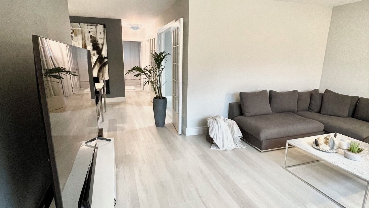 Photo of Livingroom in Burlington