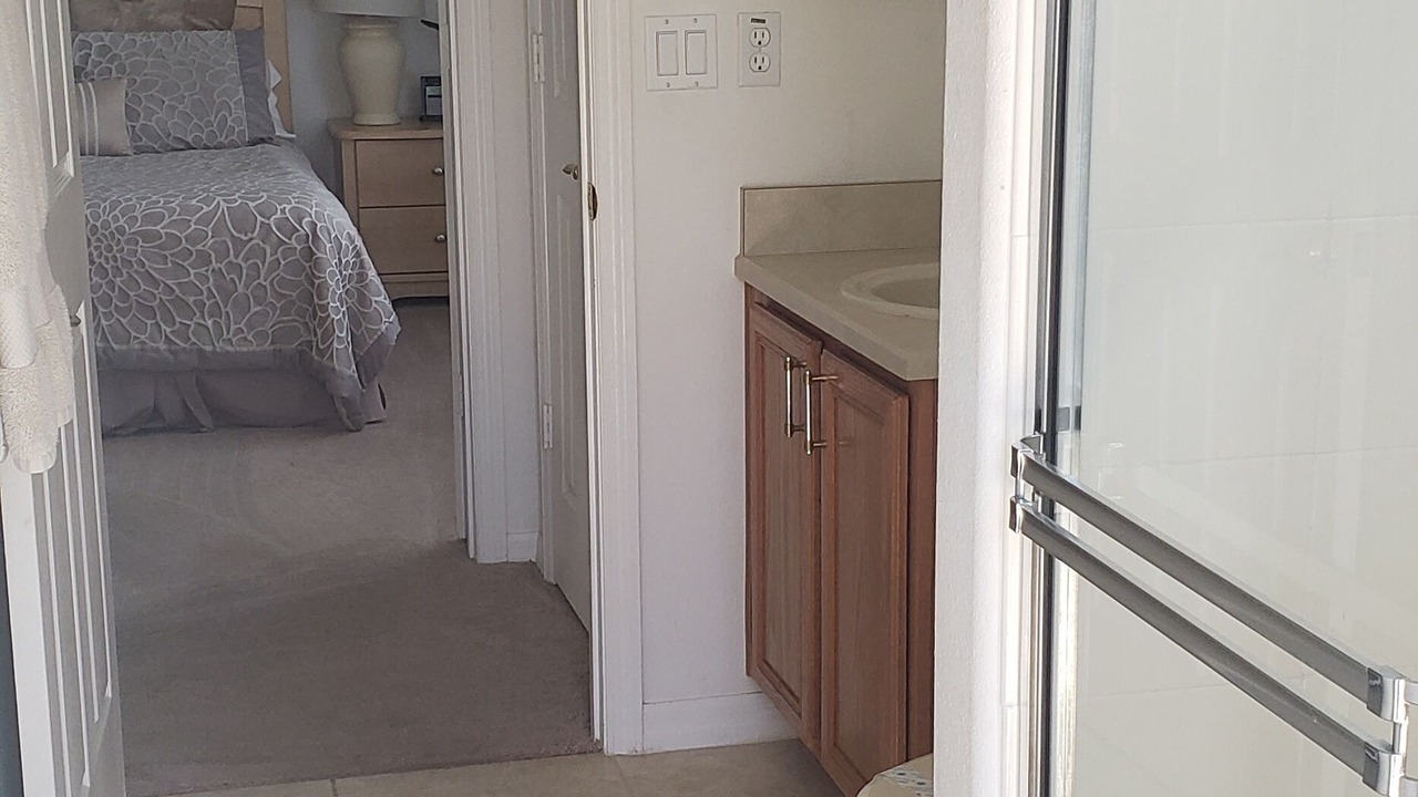 Photo of Bedroom in Orange Tree