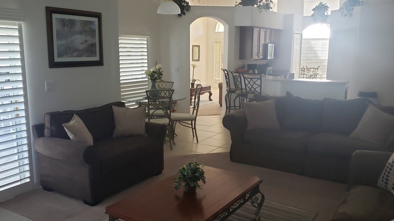 Photo of Livingroom in Orange Tree