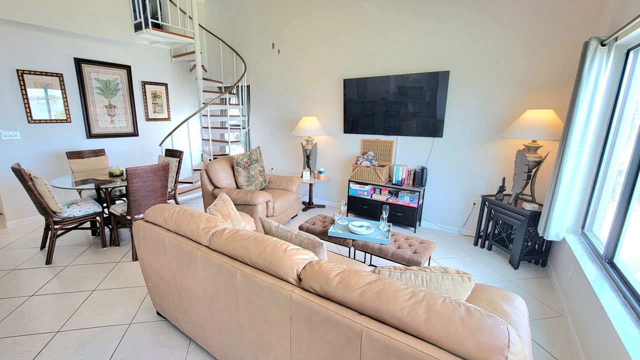 Photo of Livingroom in Bradenton Beach