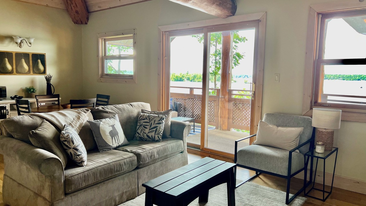 Photo of Livingroom in Crowes Landing