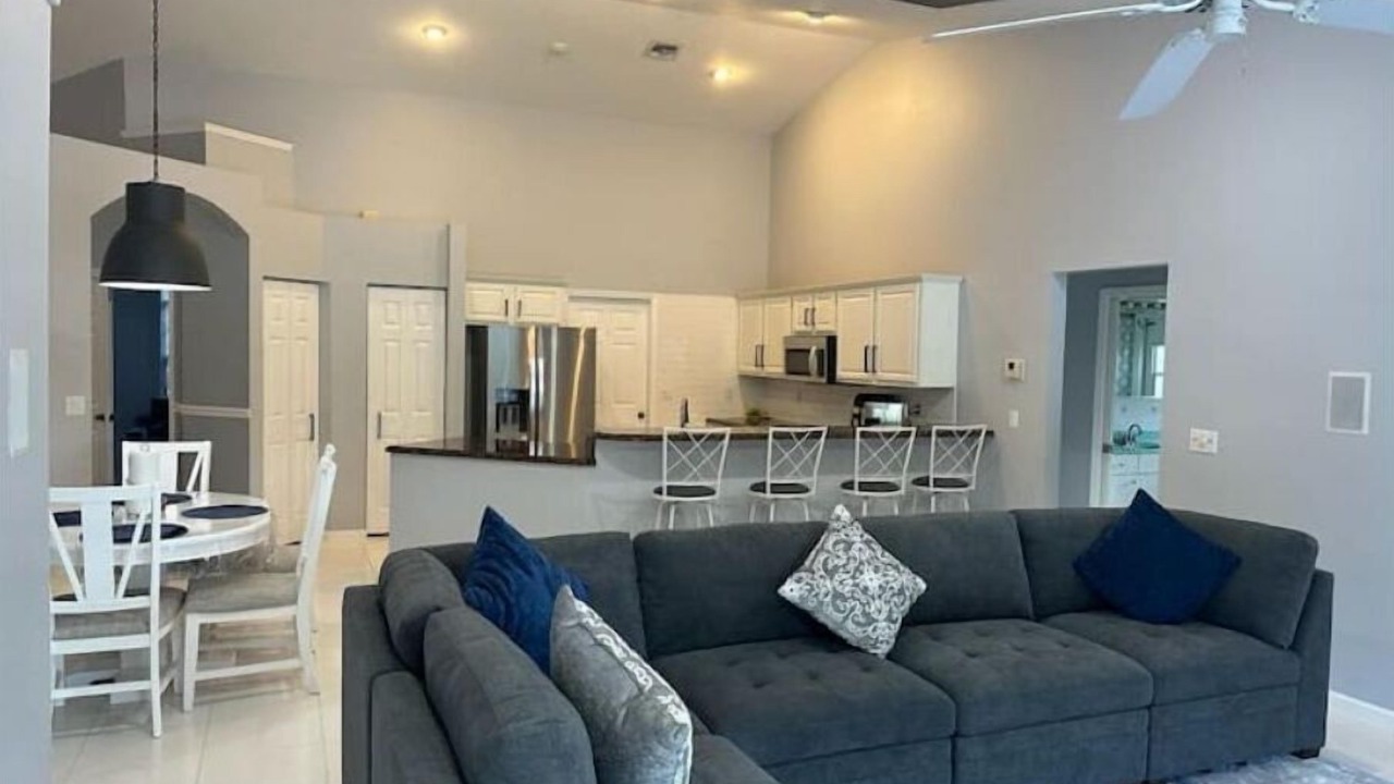 Photo of Livingroom in Lake Worth