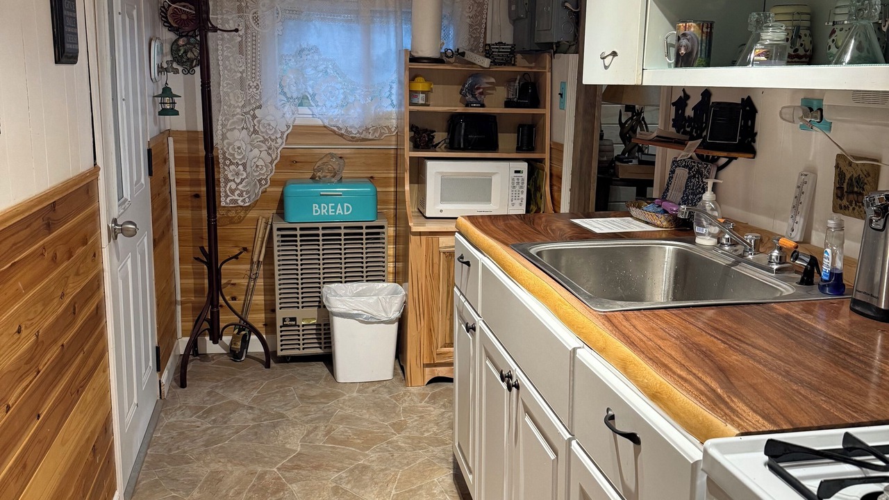 Photo of Kitchen in Galeton